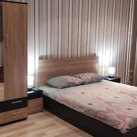 Ferienwohnung Apartament Kostov Sliven Exterior foto