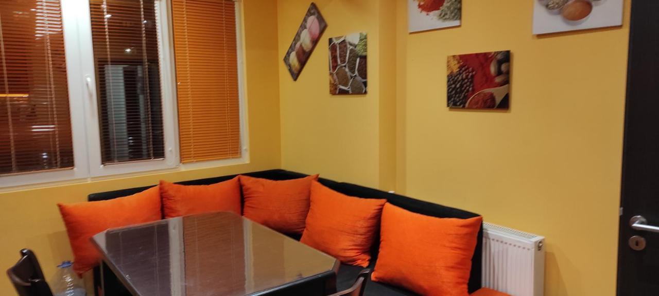 Ferienwohnung Apartament Kostov Sliven Exterior foto
